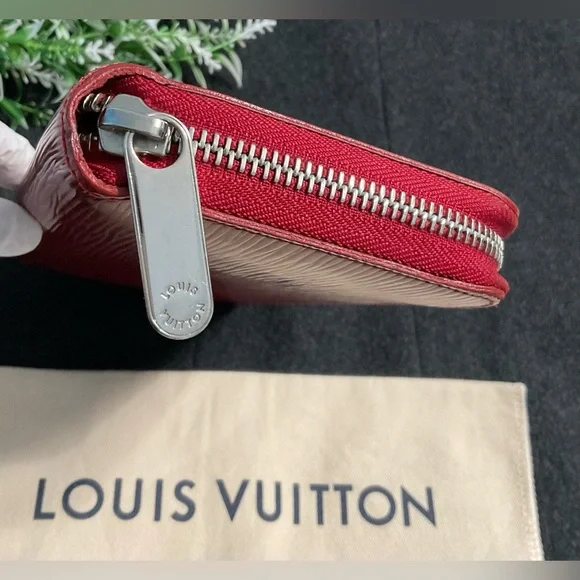 ✅AUTHENTIC LV RED WALLET LONG ZIP LOUIS VUITTON - Picture 3 of 10